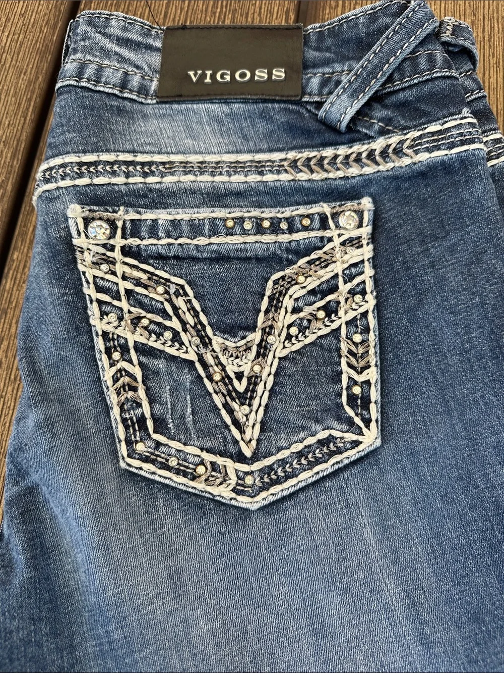 Vigoss Women’s Chelsea Capri Embroidered Back Pocket SZ 9/10 - Picture 2 of 7